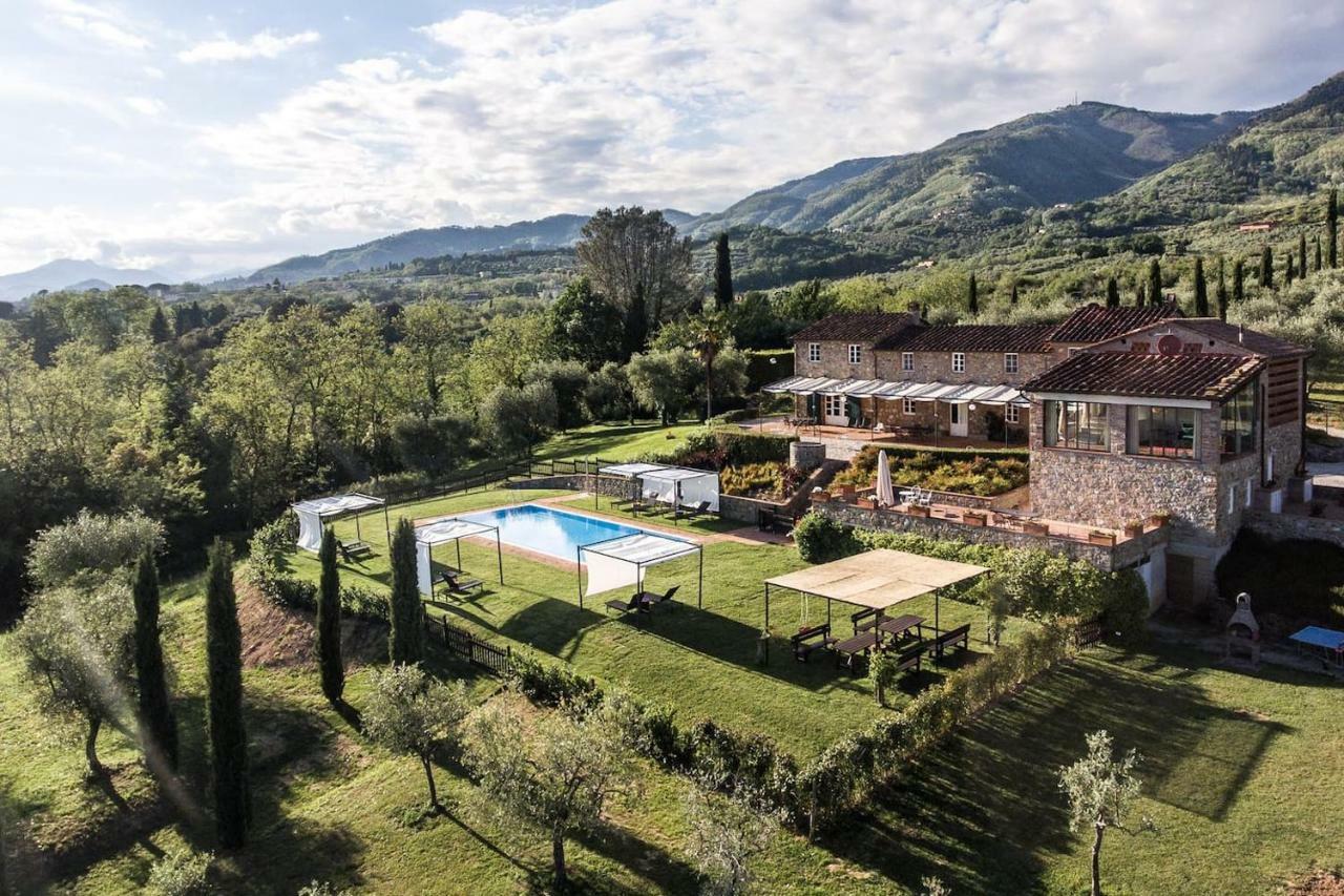Ampio Appartamento Completamente Rinnovato Con Vista E Piscina Lucca Bagian luar foto